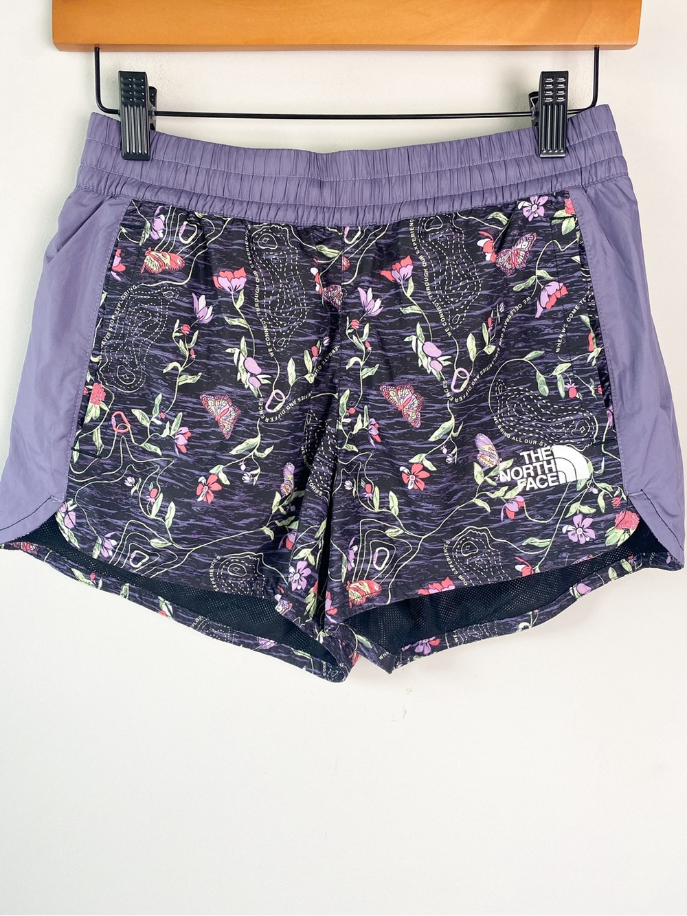 The North Face Womens Hydrenaline 2000 Shorts XS Purple Athletic Floral Gorpcore